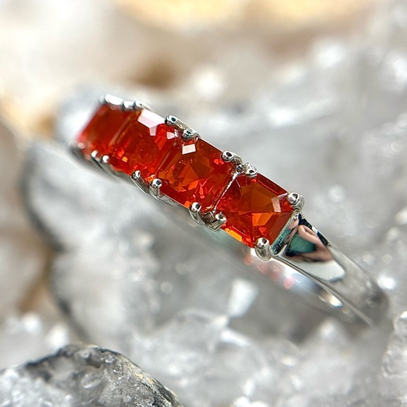 “Bursting Fire” Magnificent Fire Opal Ring! 💎 - SIZE (8) - Picture 6 of 12
